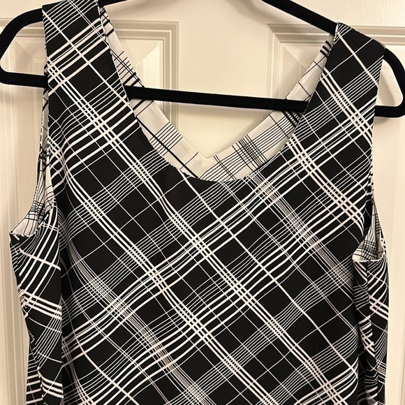 NWT Chicos Convertible Tank - Picture 11 of 12